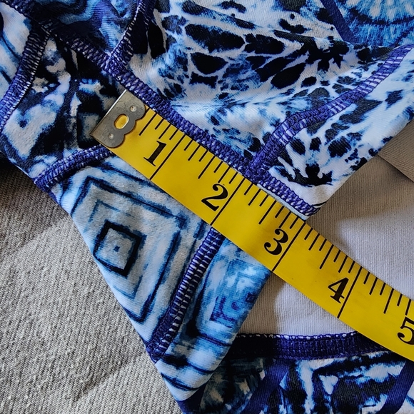 Athleta Biker Running Athletic Shorts Small - Picture 5 of 9